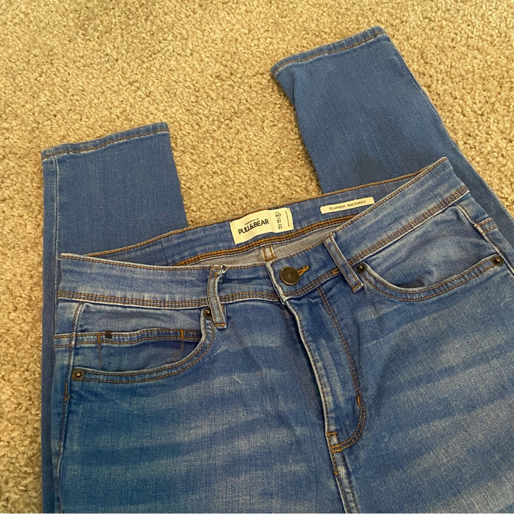 Donating soon* Skinny jeans